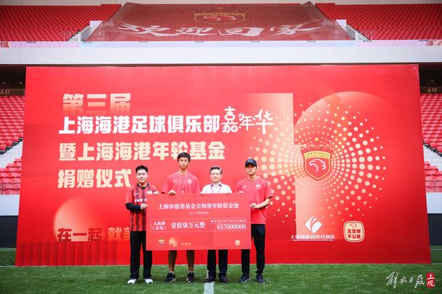记者：没有退路的胡金秋 再次用行动诠释了什么叫做球队领袖